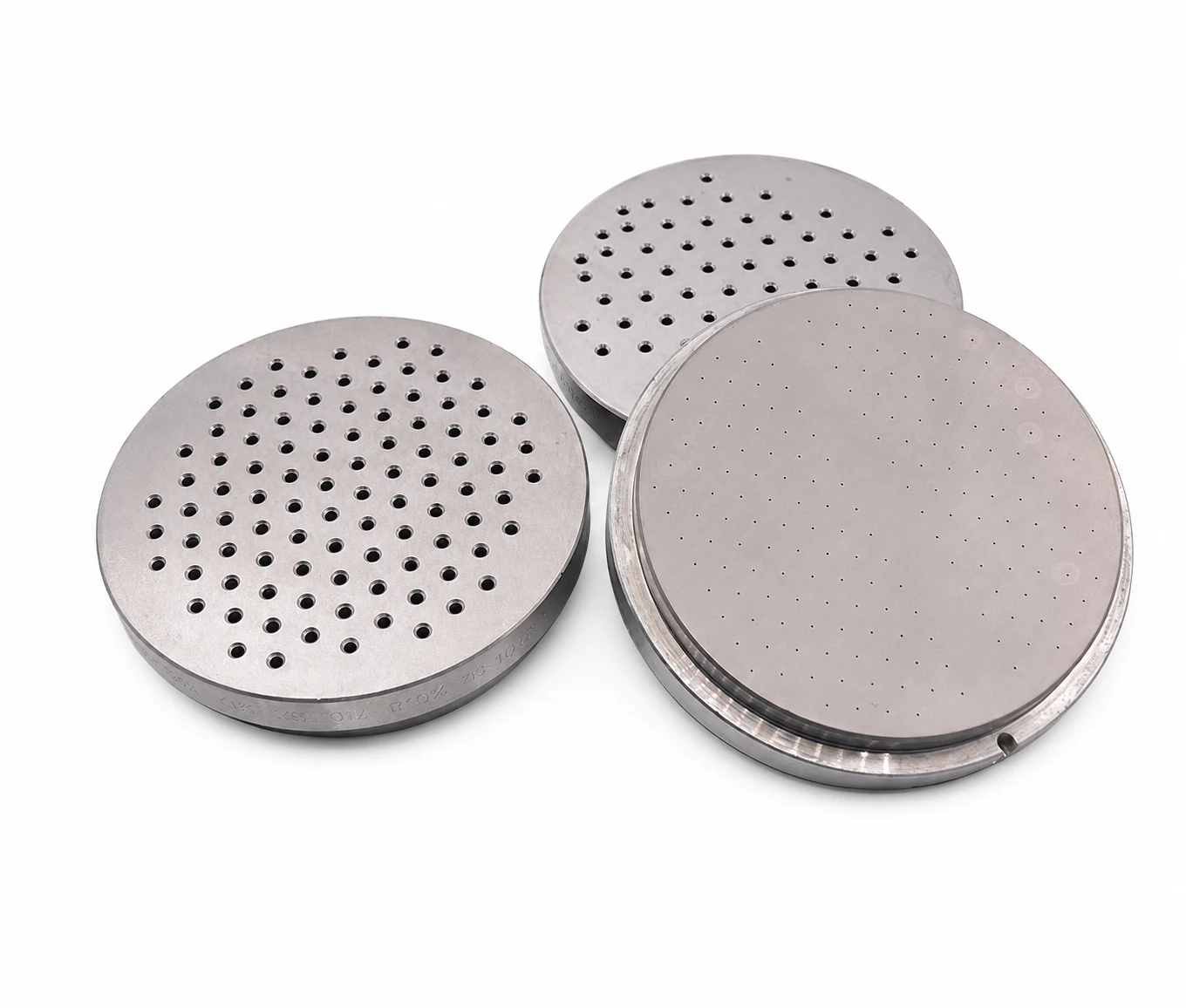 Product photograph or dimensional drawing — Spinnerets